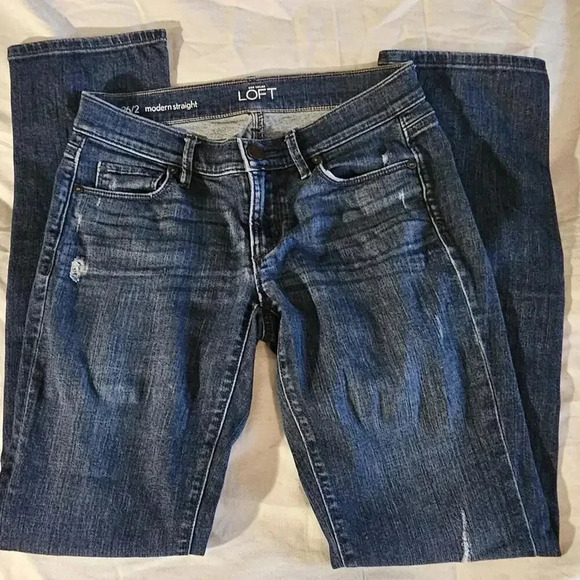 LOFT Modern Straight Jeans - Size 26/2 - Classic Denim Look - Picture 1 of 9